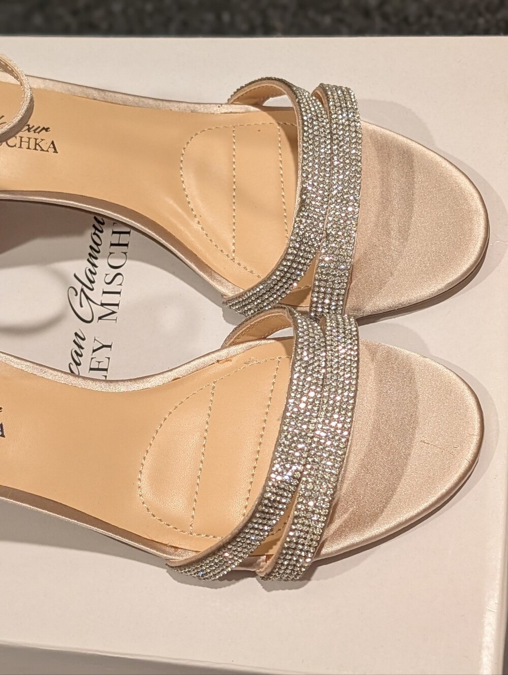 Badgley Mischka Champagne Satin Block Heel Sandal with Crystal Straps Size 7 - Picture 3 of 9